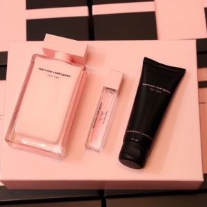 Giftset Narciso Rodriguez For Her EDP 3pcs