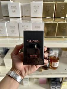 Valentino Uomo Born In Roma Coral Fantasy 50ml 4 Valentino Uomo Born In Roma Coral Fantasy 50ml ảnh thật