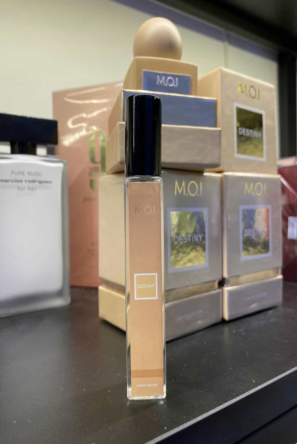 Chiết nước hoa M.O.I Destiny Limited Edition 2023 10ml Chiết nước hoa M.O.I Destiny Limited Edition 2023 10ml
