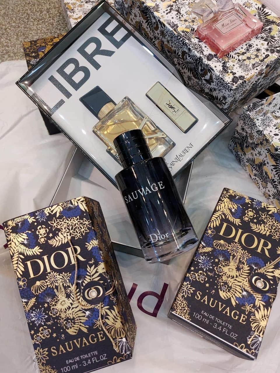 Dior Sauvage EDT 2023 Giáng Sinh Dior Sauvage EDT 2023 Giáng Sinh