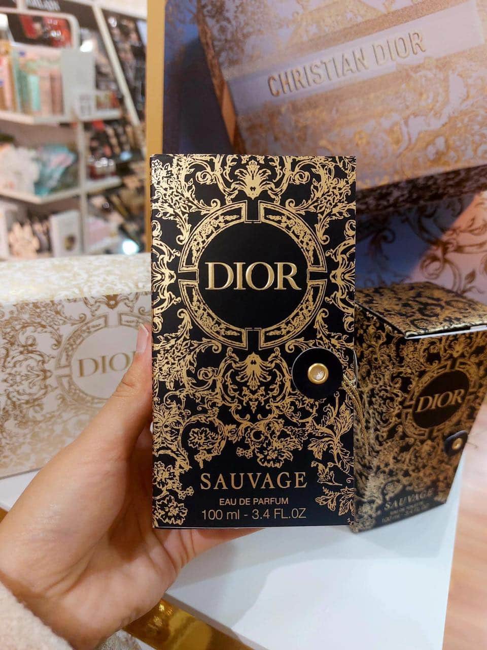 Dior Sauvage phiên bản Giáng Sinh Dior Sauvage phiên bản Giáng Sinh