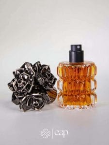 Fort & Manle Under Which Rivers Flow 40ml 1 Nước hoa Under Which Rivers Flow Fort & Manle 40ml