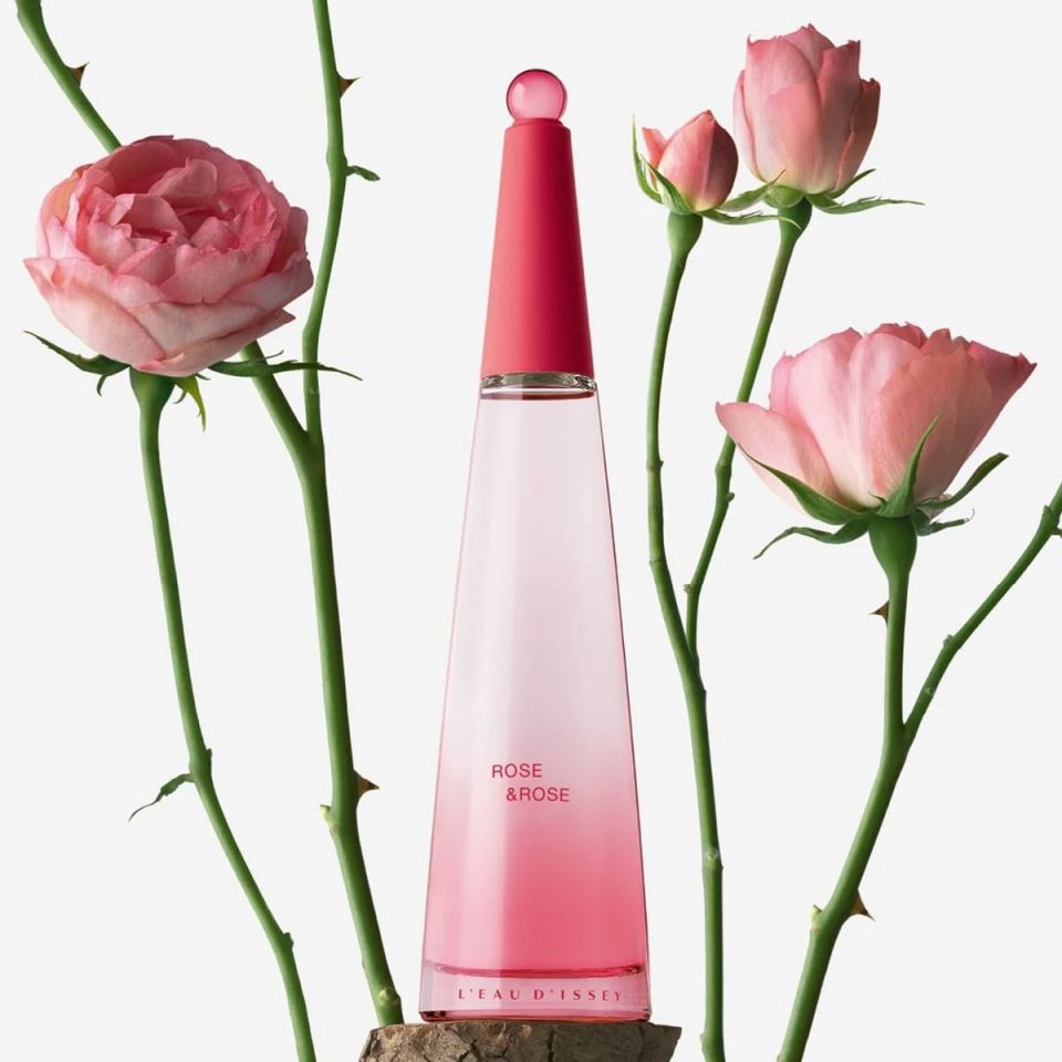 Issey Miyake L'Eau d'Issey Rose & Rose EDP Intense 90ml . Issey Miyake L'Eau d'Issey Rose & Rose EDP Intense 90ml .