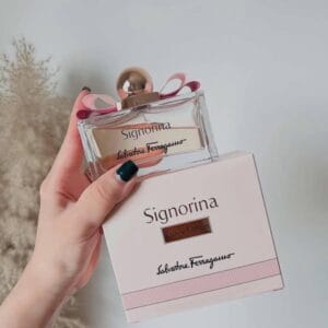 Nước hoa nữ giá dưới 2 triệu tặng Valentine 14/2 7 Salvatore Ferragamo Signorina EDP nước hoa nữ giá dưới 2 triệu