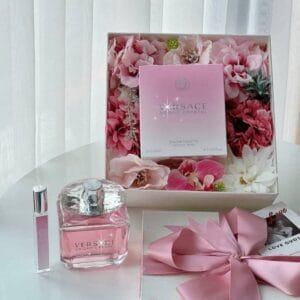 Nước hoa nữ giá dưới 2 triệu tặng Valentine 14/2 9 Versace Bright Crystal EDT nước hoa giá từ 2 triệu