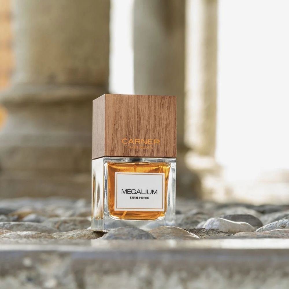 Carner Barcelona Megalium EDP 10ml 3 nuoc-hoa-carner-barcelona-megalium-edp-chinh-hang-tien-perfume