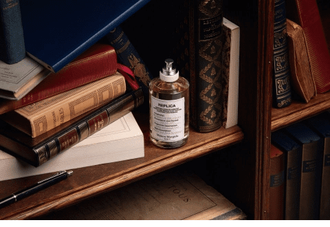 Maison Margiela Replica Whispers In The Library EDT 100ml.. Maison Margiela Replica Whispers In The Library EDT 100ml..